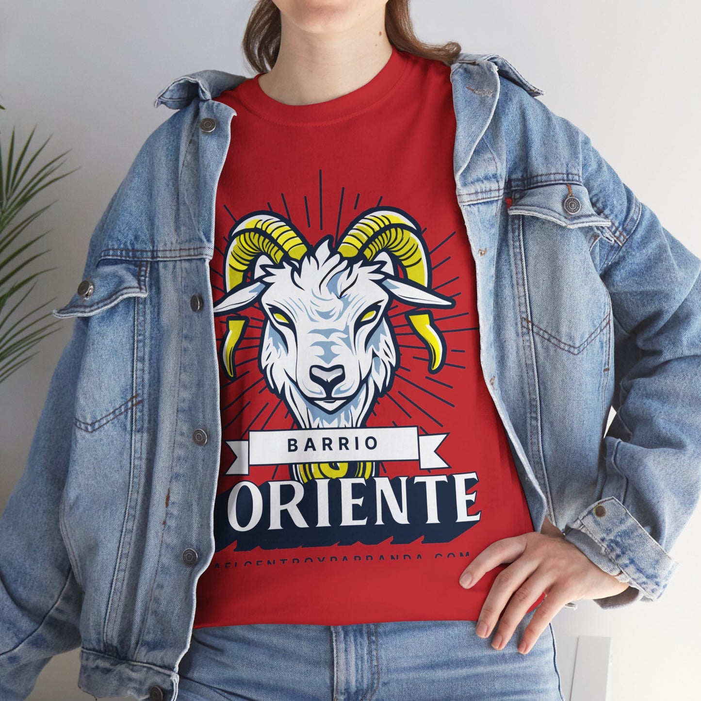 Oriente, Zaza del Medio. Unisex Heavy Cotton Tee