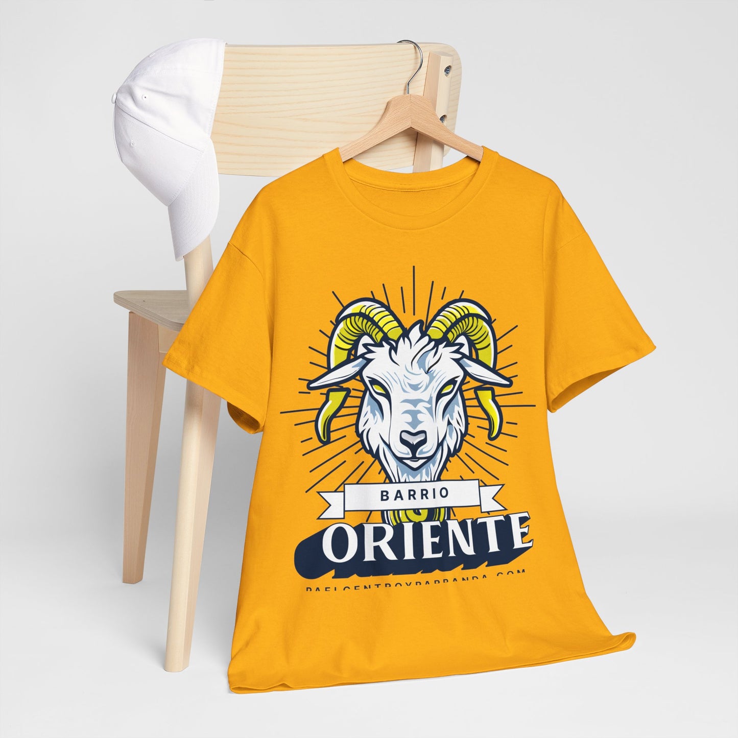 Oriente, Zaza del Medio. Unisex Heavy Cotton Tee