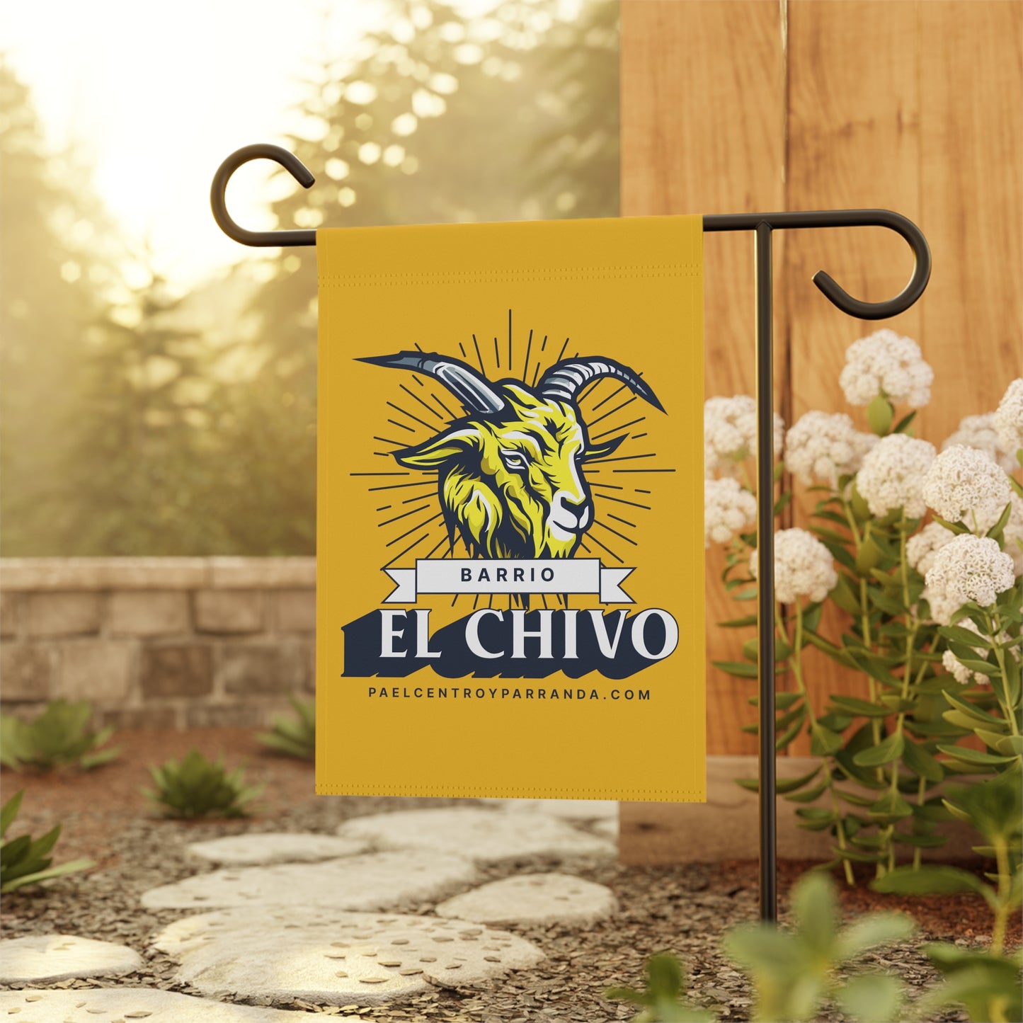 El Chivo, Zaza del Medio. Garden & House Banner