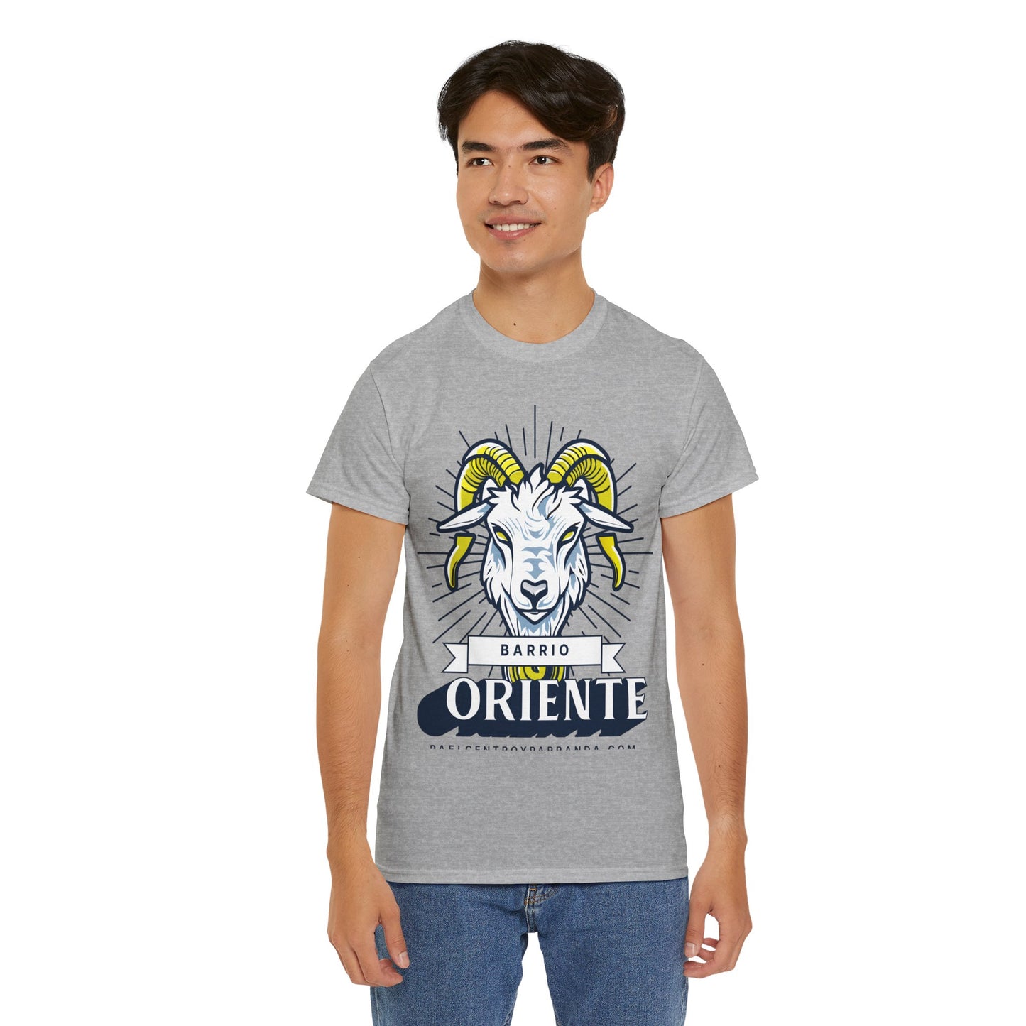 Oriente, Zaza del Medio. Unisex Heavy Cotton Tee