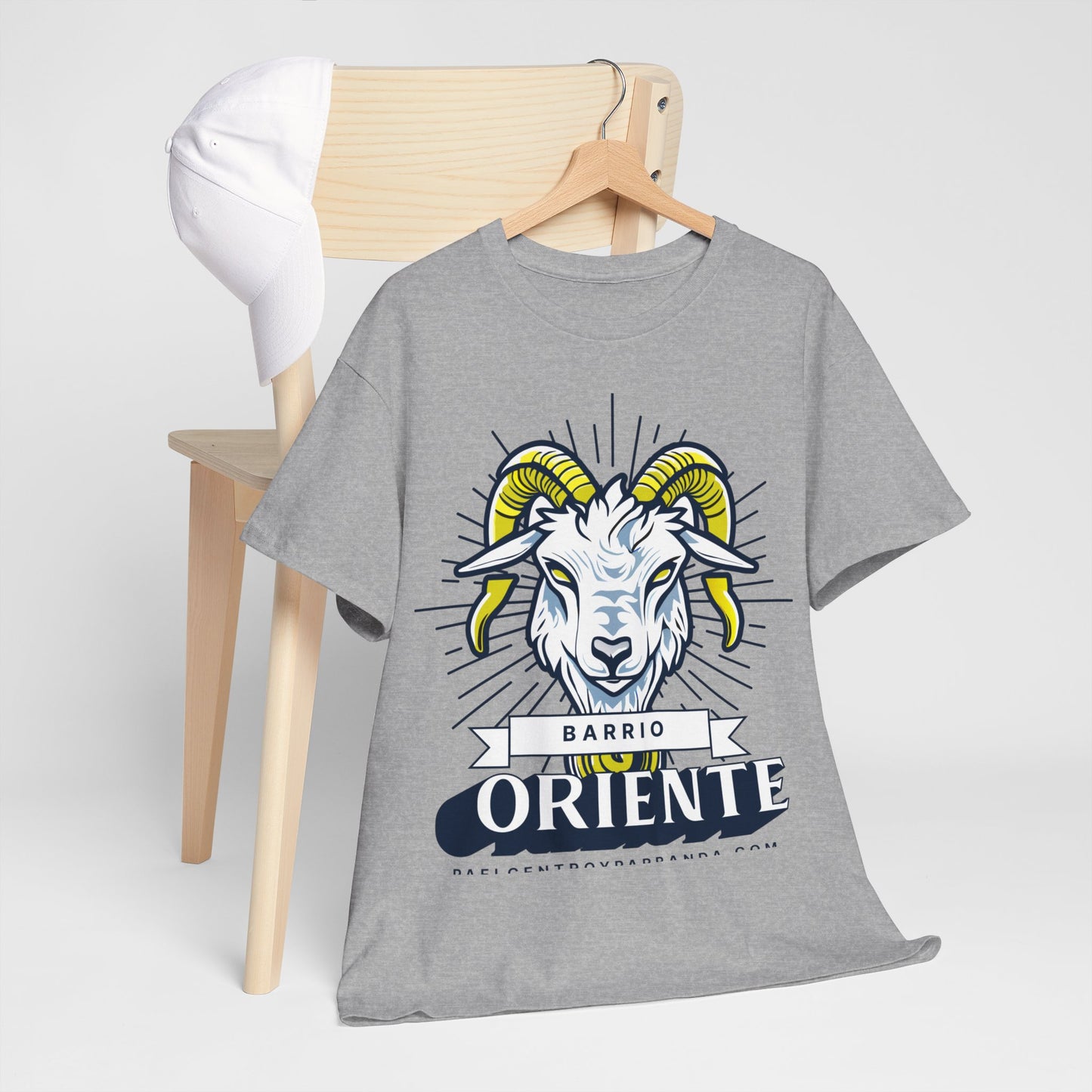Oriente, Zaza del Medio. Unisex Heavy Cotton Tee