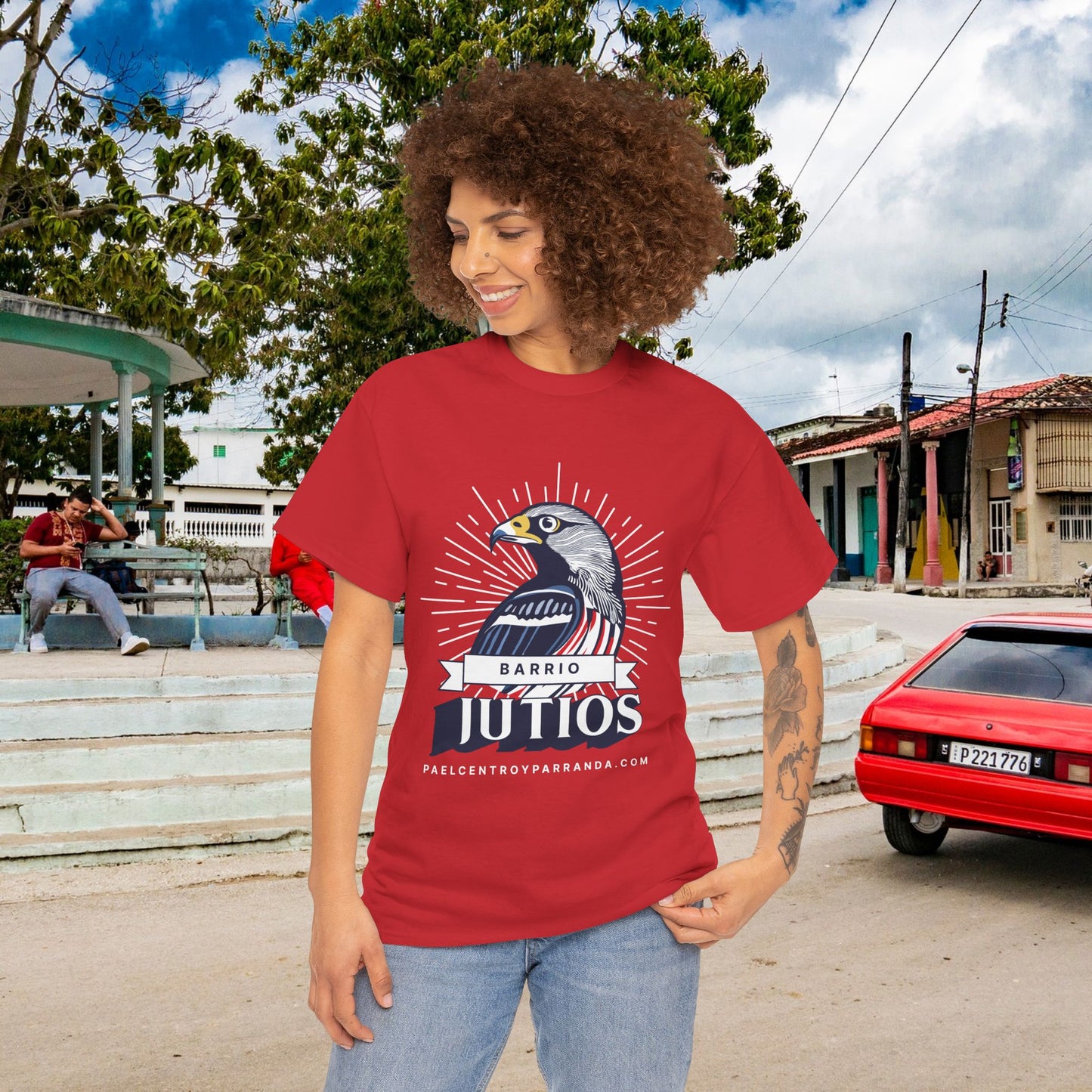 Jutíos, Vueltas. Unisex Heavy Cotton Tee