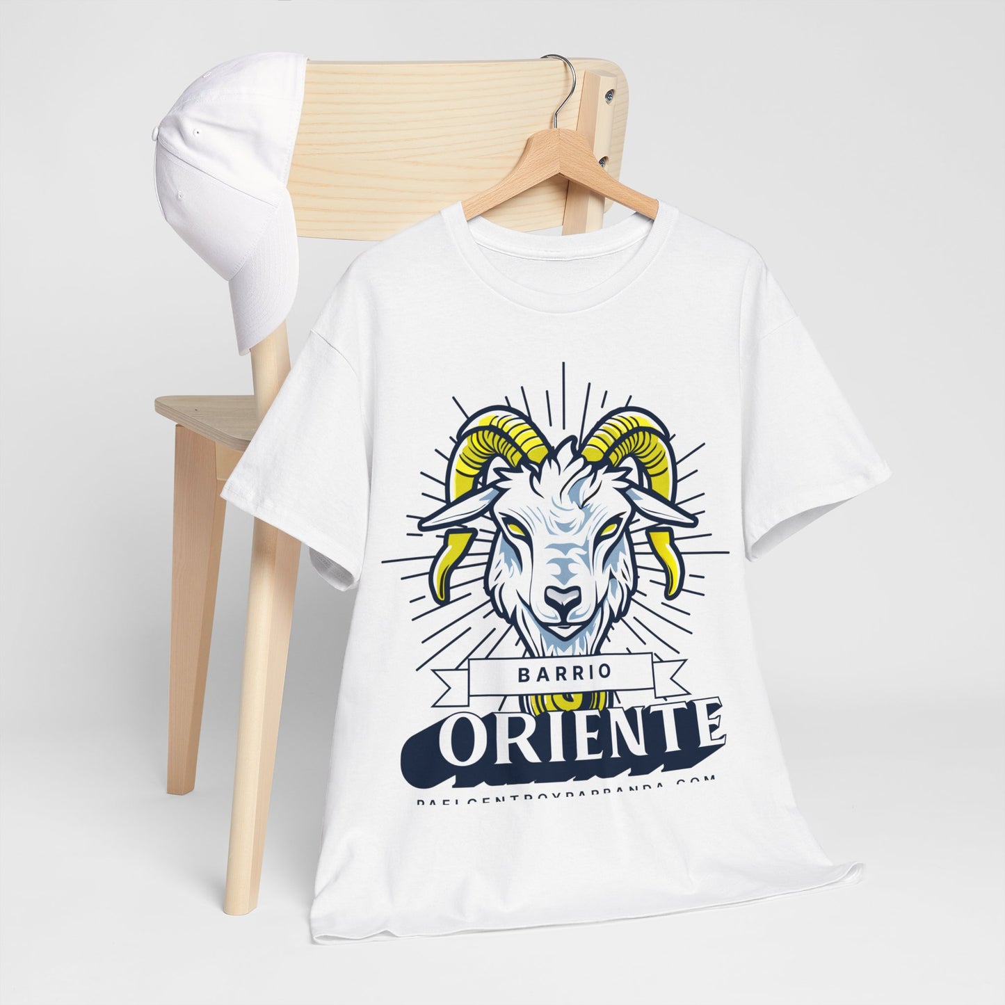 Oriente, Zaza del Medio. Unisex Heavy Cotton Tee